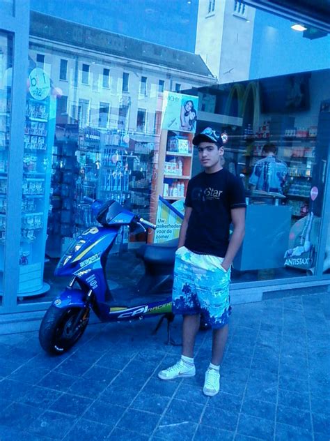 nhjuy .